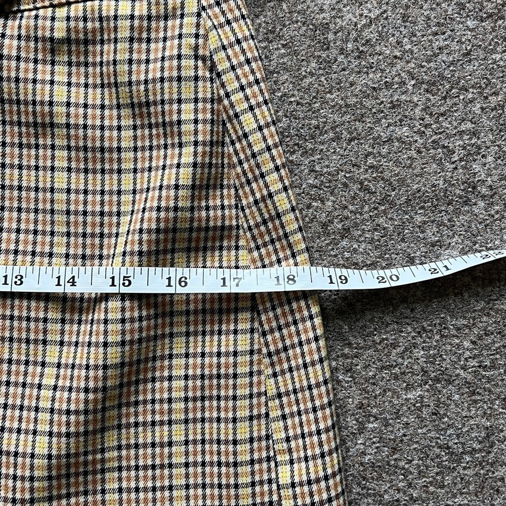 Bershka Wrap Style Mini Plaid‎ Academia Preppy Skirt Buckle Accent Tan Women’s L - Picture 10 of 11